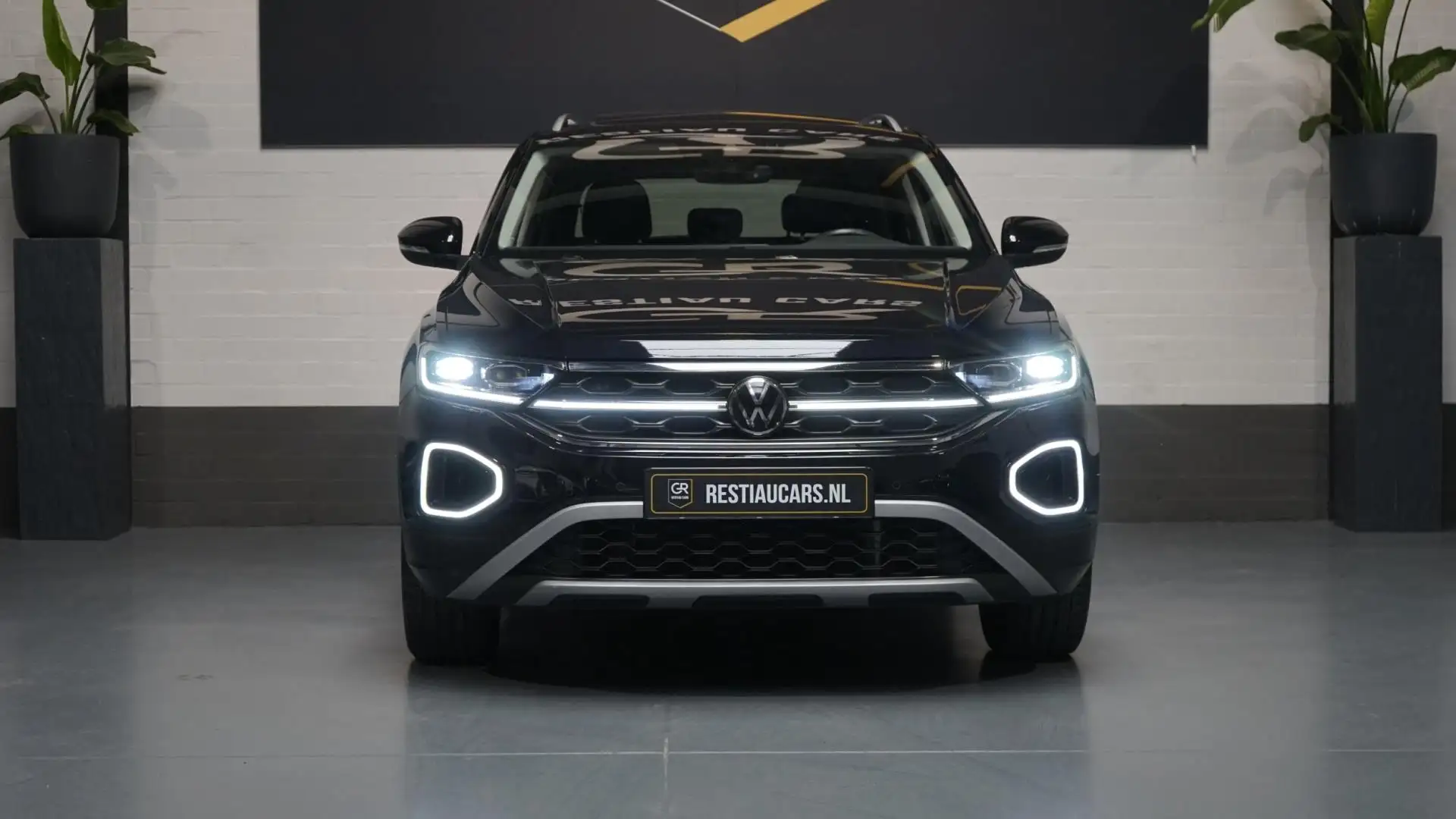 Volkswagen T-Roc 1.5 TSI Style AUTOMAAT-CAMERAFULL LED-KEYLESS-LEDE Negro - 2