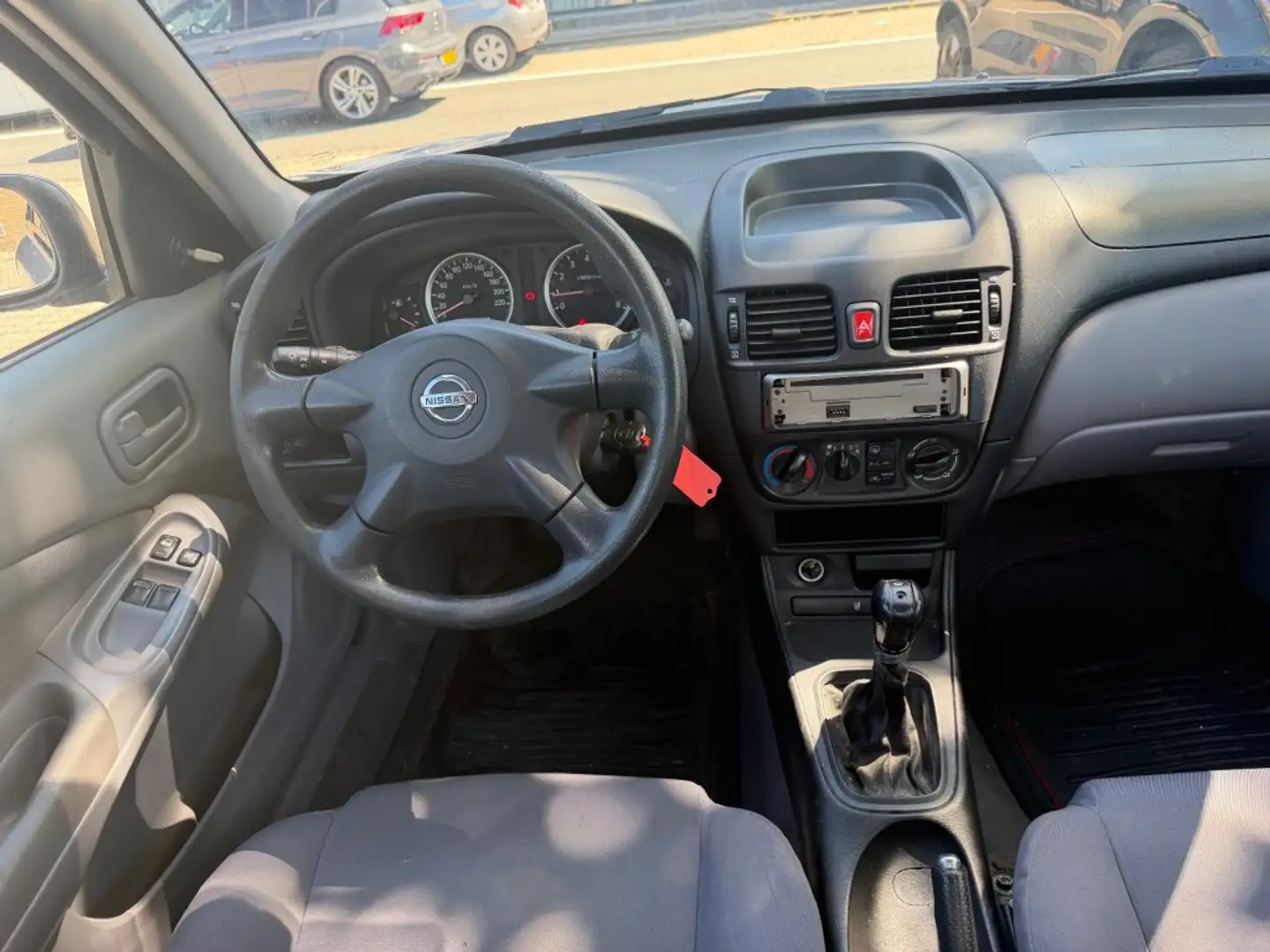 Nissan Almera 1.5 Visia AIRCO SEDAN 4 DRS RIJDT GOED NAP ORIG. K Grau - 2