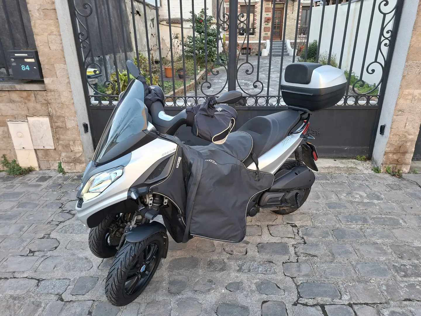 Piaggio MP3 300 Gris - 2