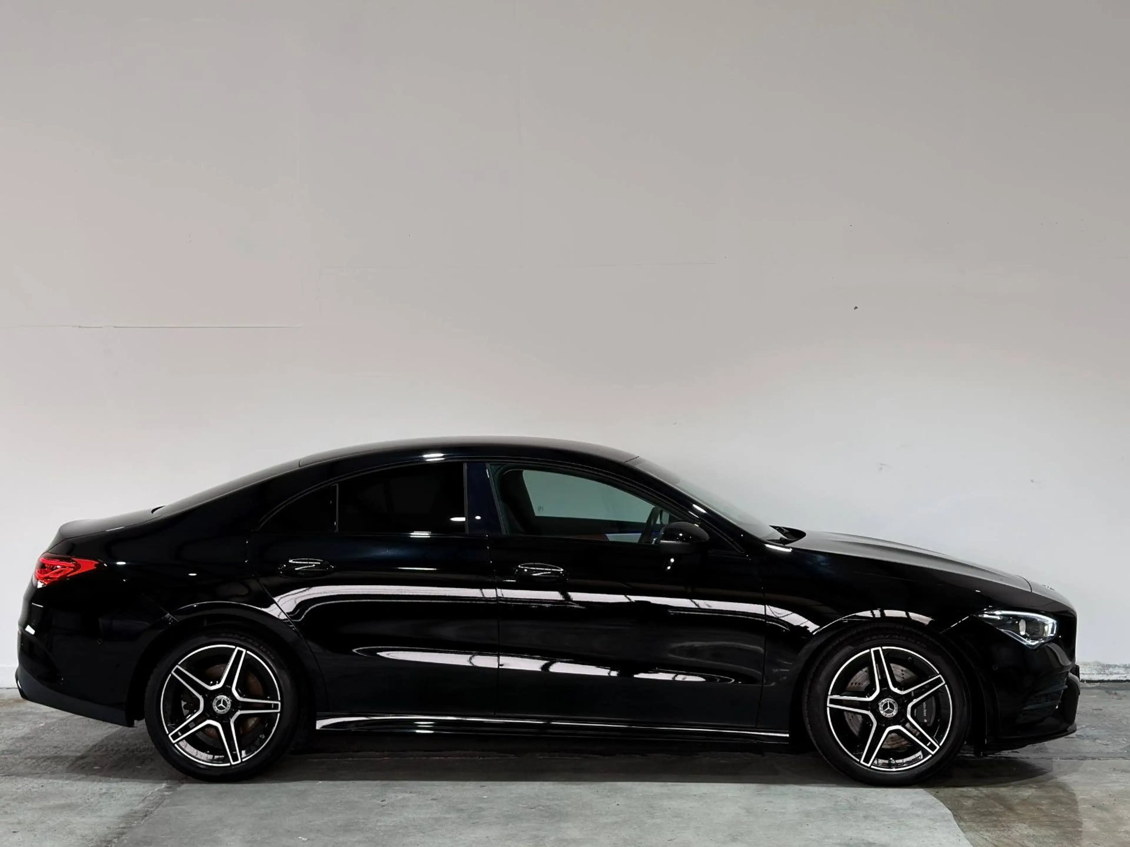 Mercedes-Benz CLA 220 *AMG*NIGHT*KAMERA*MBUX*LED*AMBIENTE* — photo 4