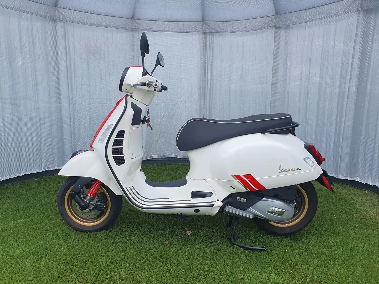 Vespa GTS Super Racing Sixties 125 GTS Super 125 Racing Sixties - 1
