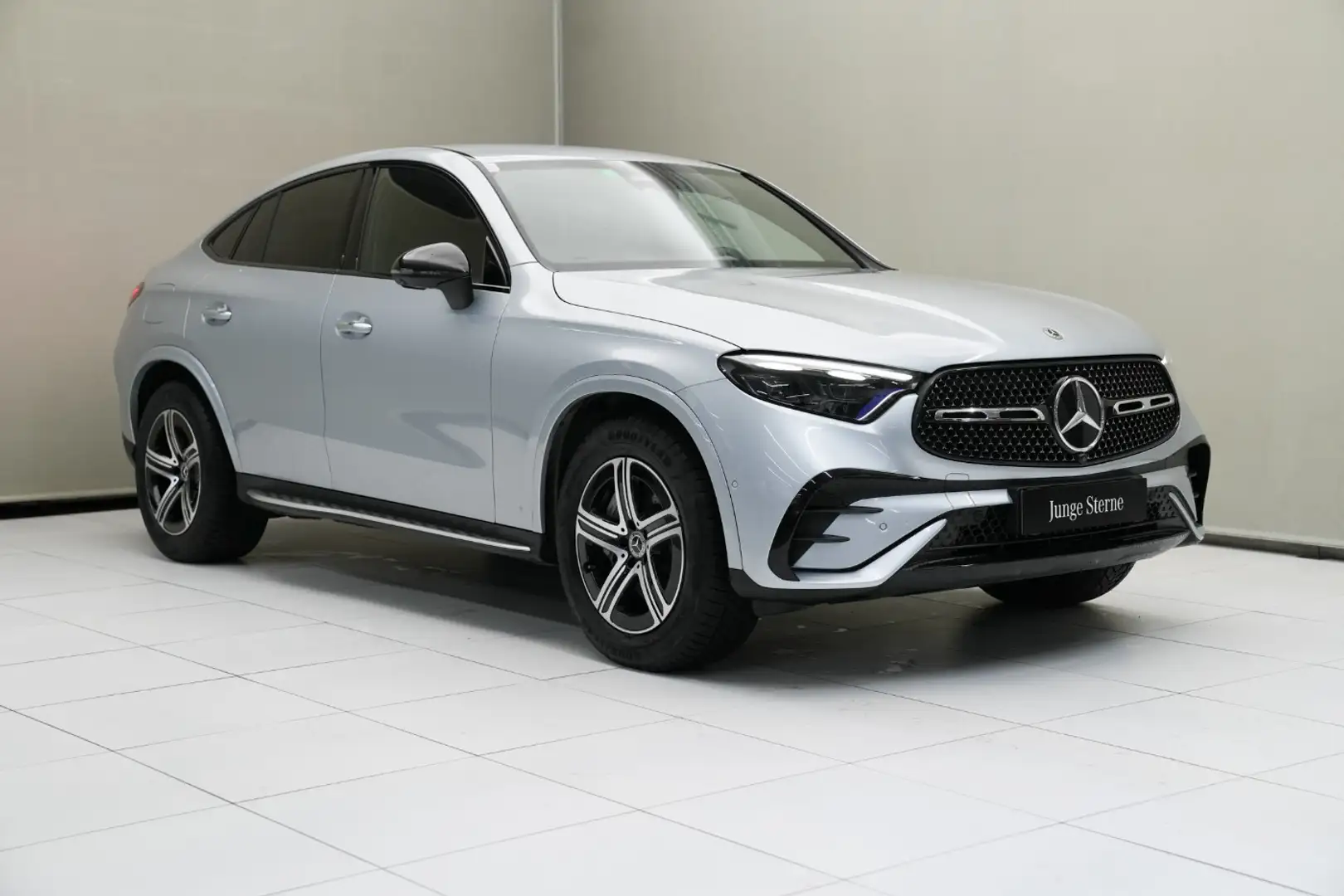 Mercedes-Benz GLC 220 d 4MATIC Coupé Navi Sport S-Sitz LED Silber - 2