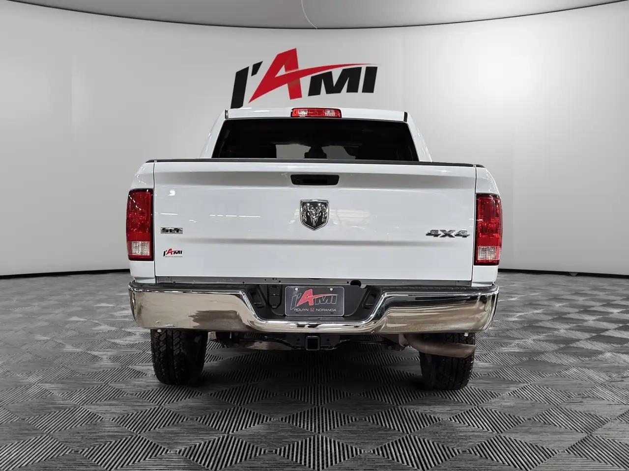 RAM 1500 снимка RAM 1500