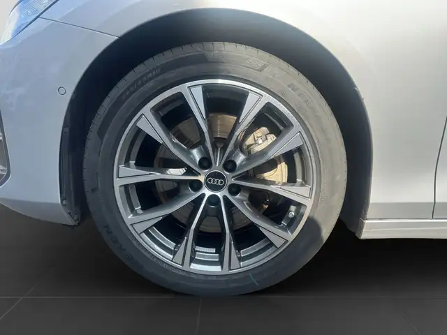 Audi A6 view 7