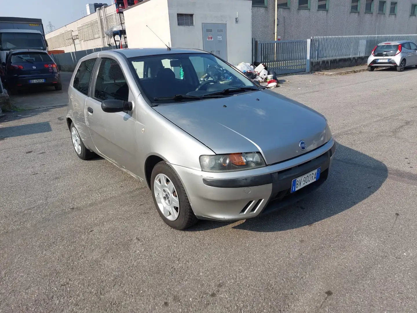 Fiat Punto Punto 3p 1.2 SX Gris - 1