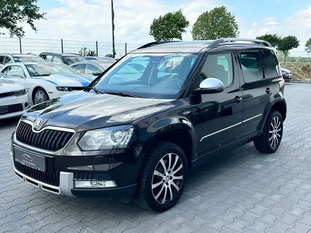 Skoda Yeti L&K 2.0 TDI Outdoor 4x4 Navi Xenon Pano DSG