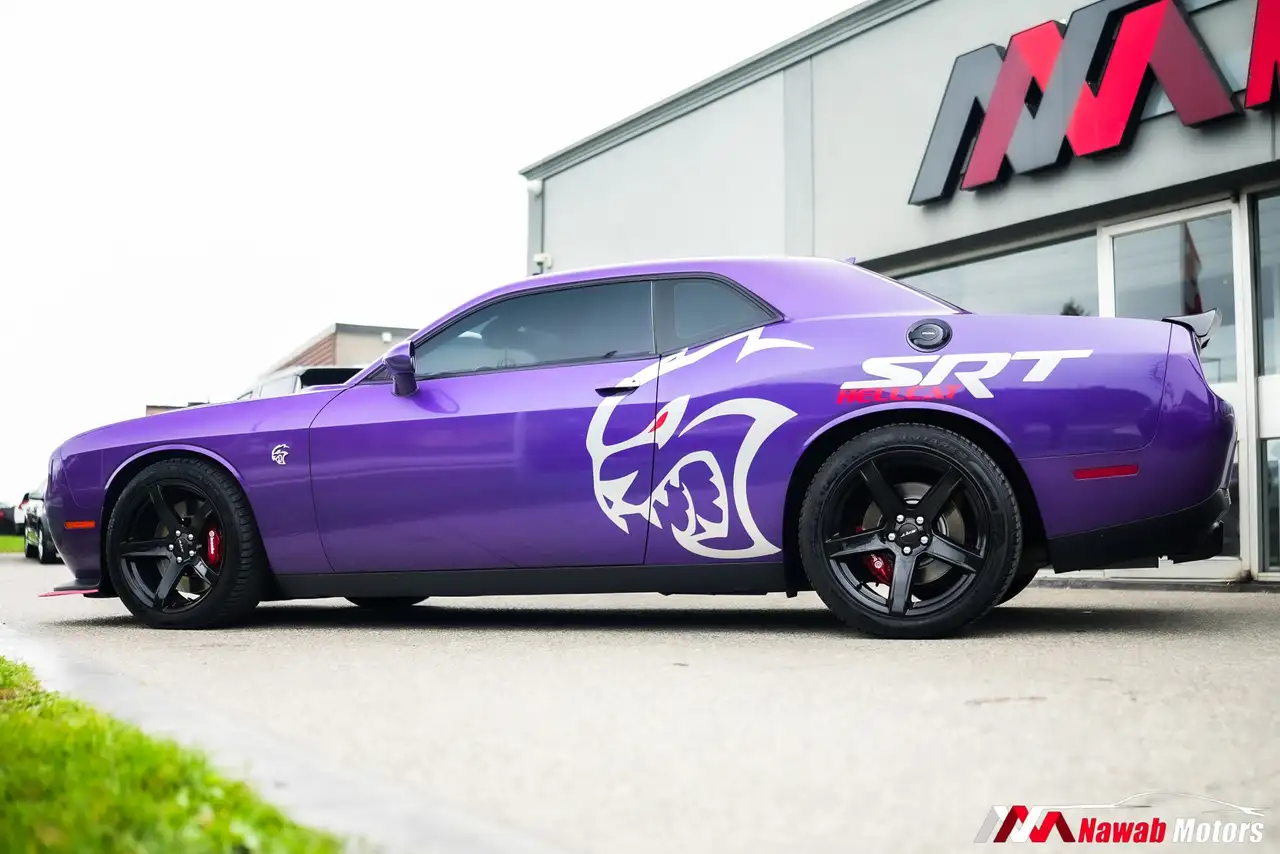 Dodge Challenger снимка Dodge Challenger