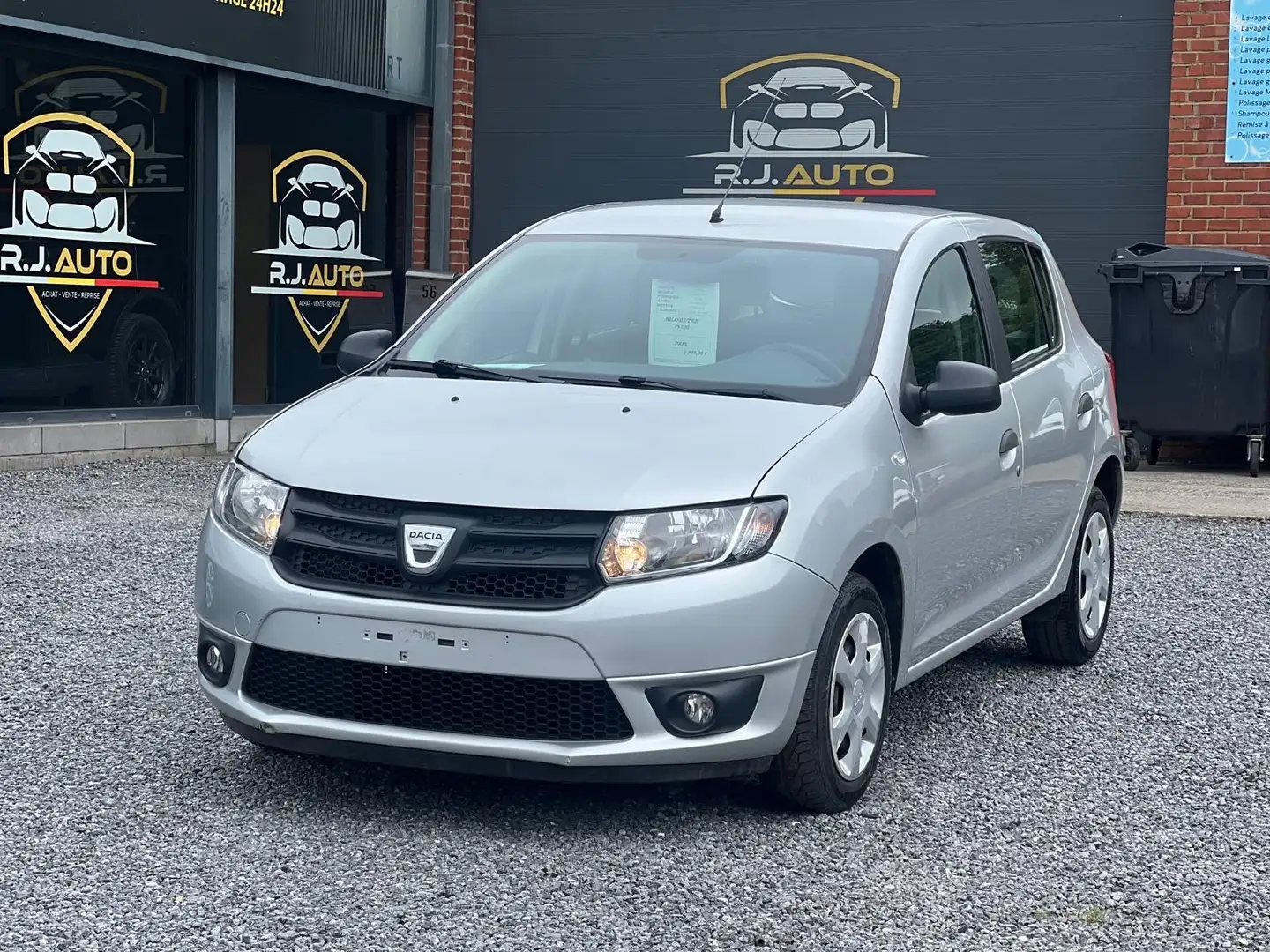 Dacia Sandero Sandero 1.2i Anniversary Argent - 1