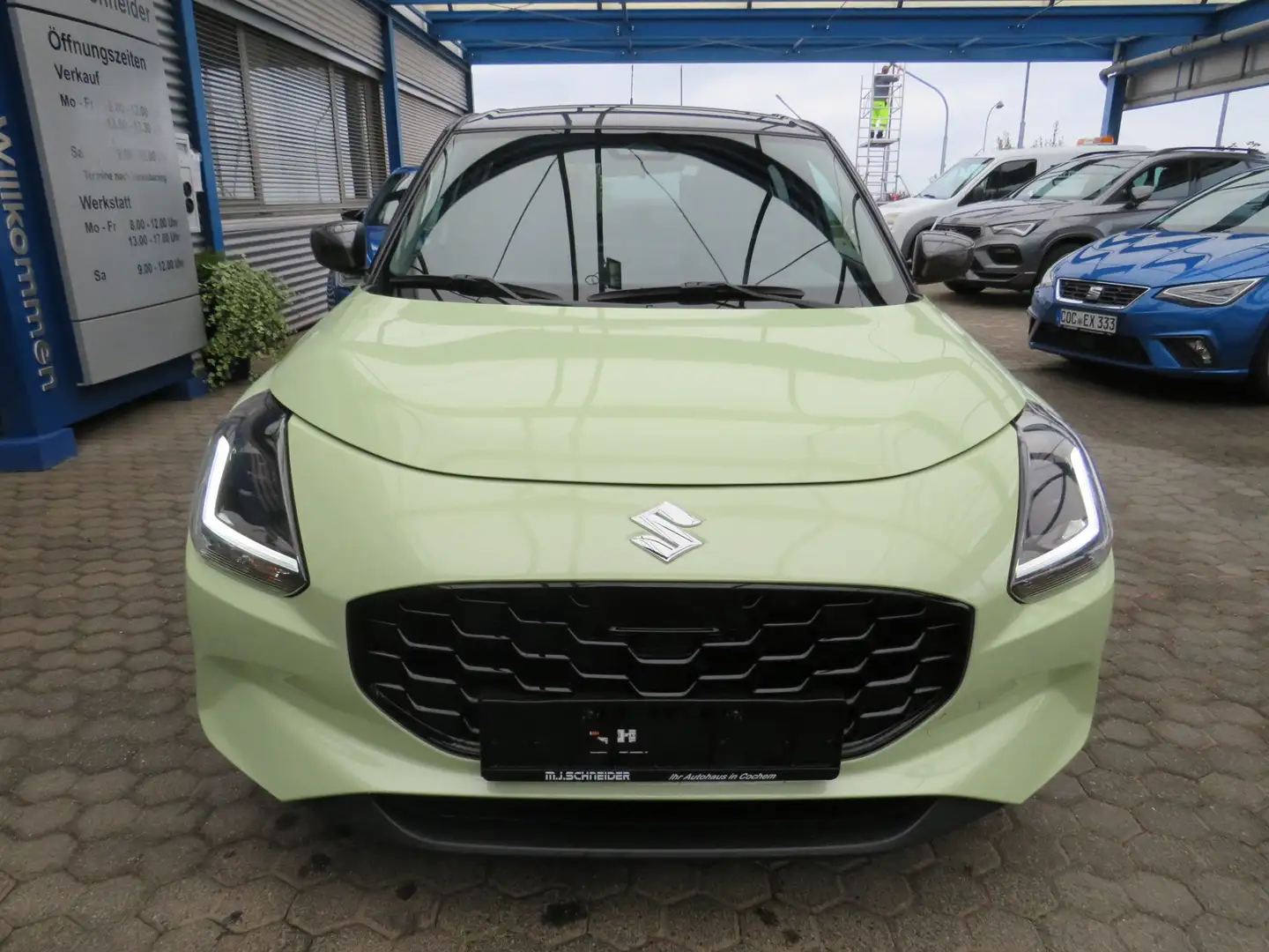 Suzuki Swift 1.2 Mild-Hybrid CVT Comfort LED ACC RFK PDC  Navi Amarillo - 2