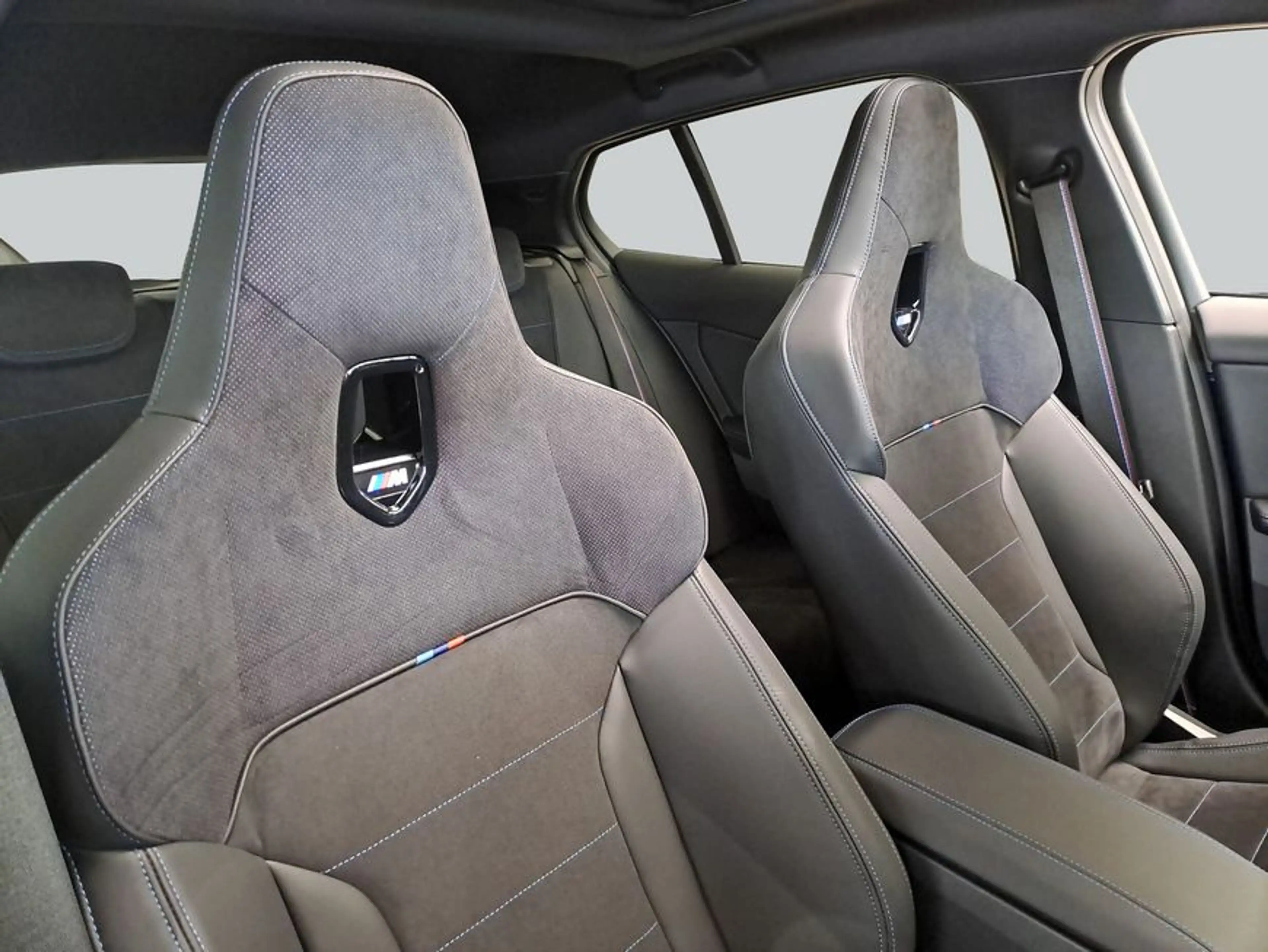 BMW M1 xDrive Aut. 221 kW, 5-türig — photo 13