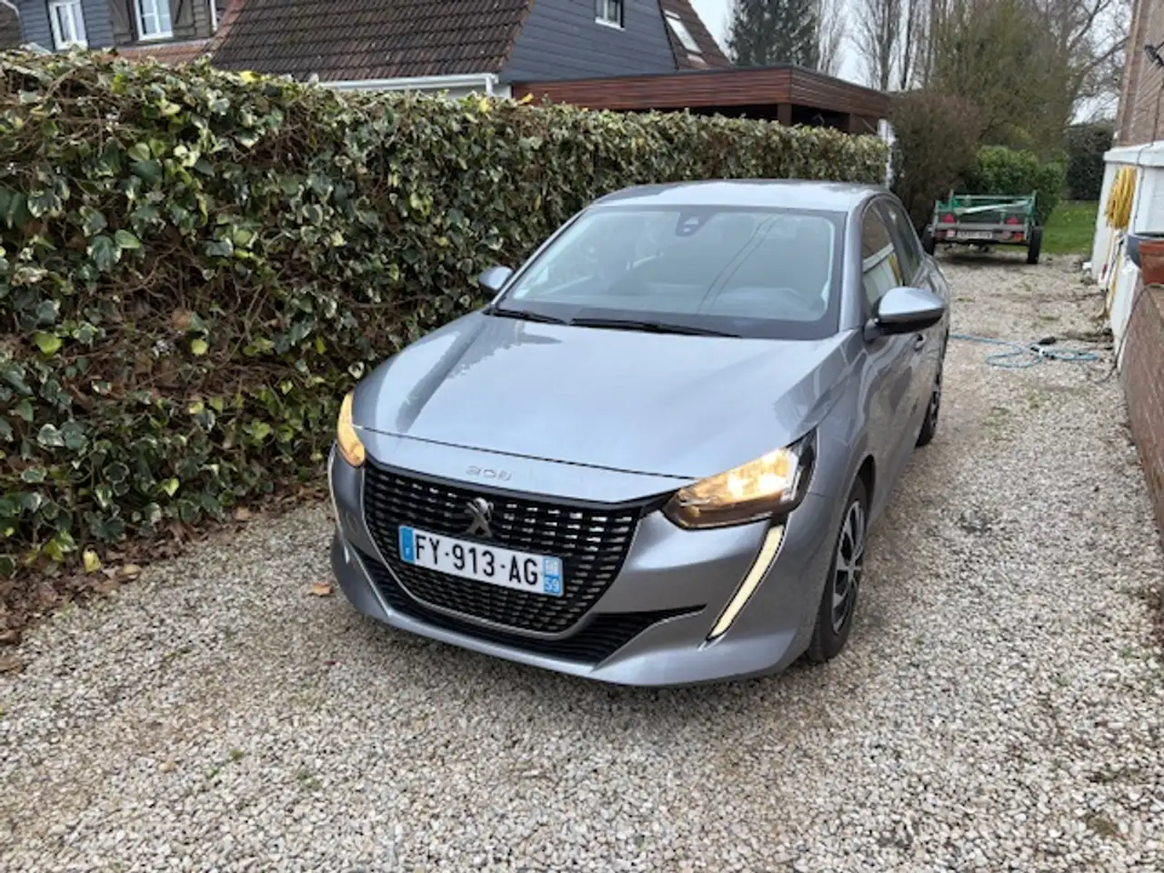 Peugeot 208 BLUEHDI 100 S