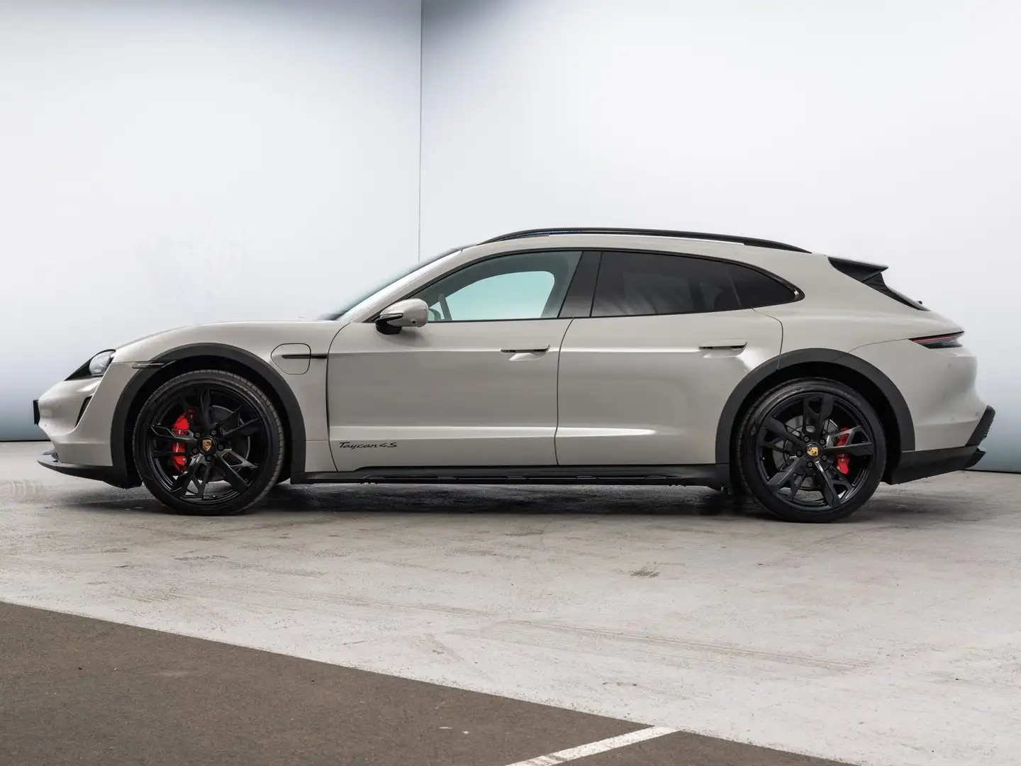 Porsche Taycan 4S Cross Turismo Grau - 2