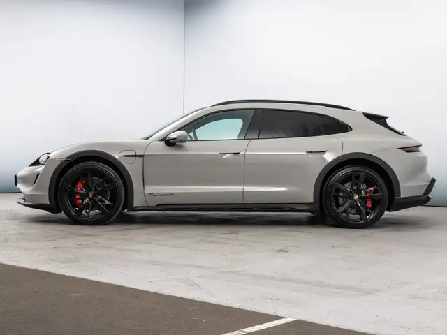 Porsche Taycan 4S Cross Turismo Ansicht 2