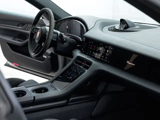 Porsche Taycan 4S Cross Turismo Ansicht 19