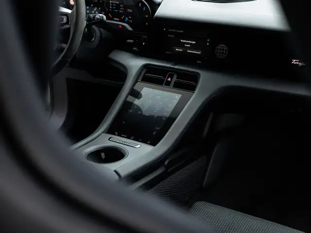 Porsche Taycan 4S Cross Turismo Ansicht 17