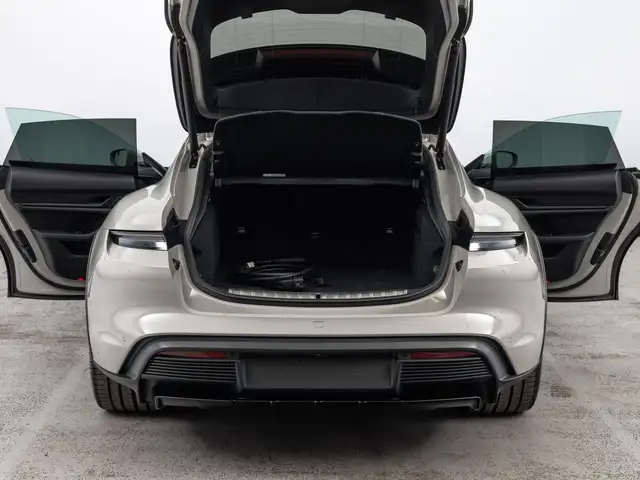 Porsche Taycan 4S Cross Turismo Ansicht 7