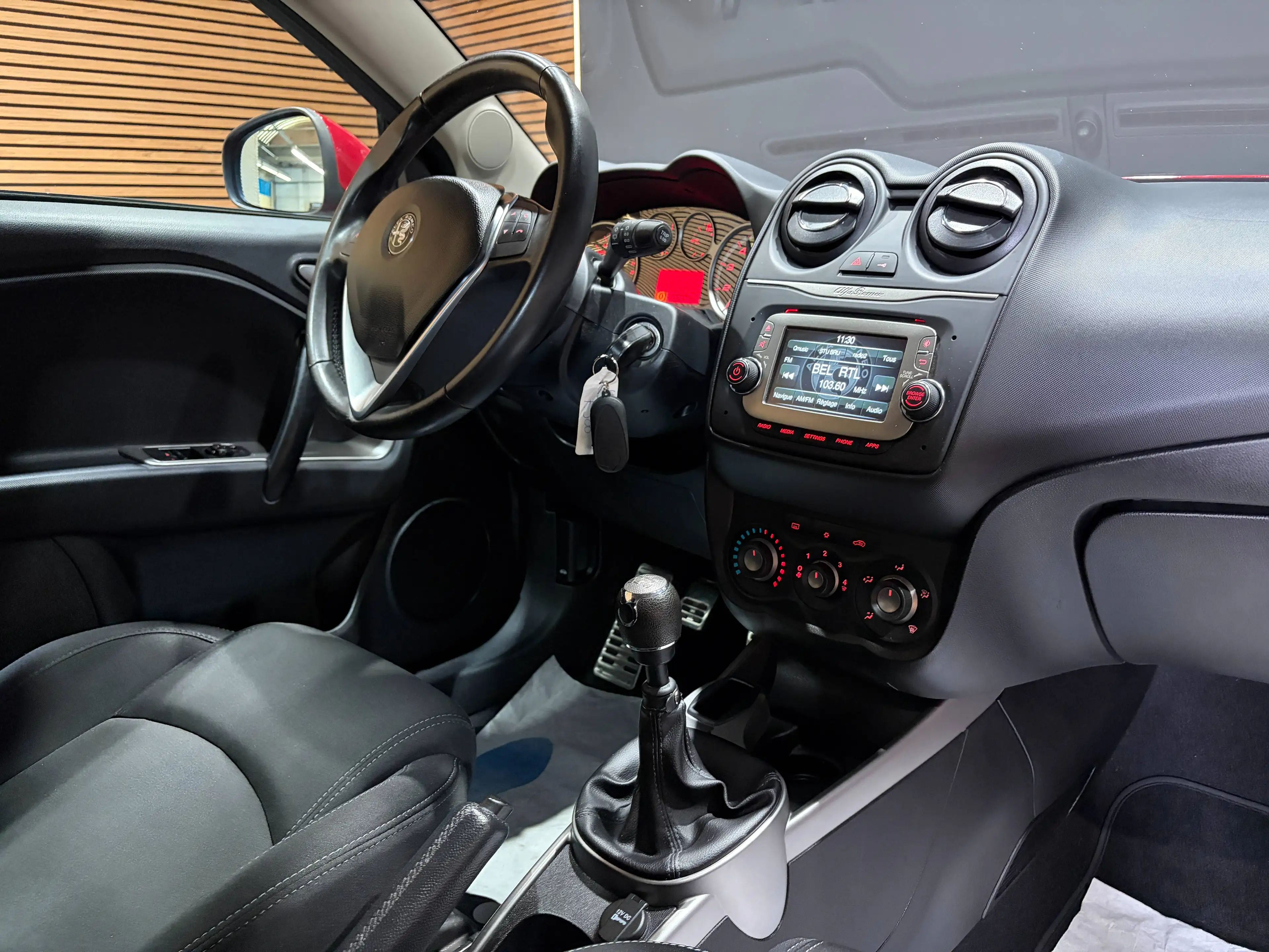 Alfa Romeo MiTo 1.4i *BLUETOOTH*AIRCO*GARANTIE 12 MOIS* — photo 11