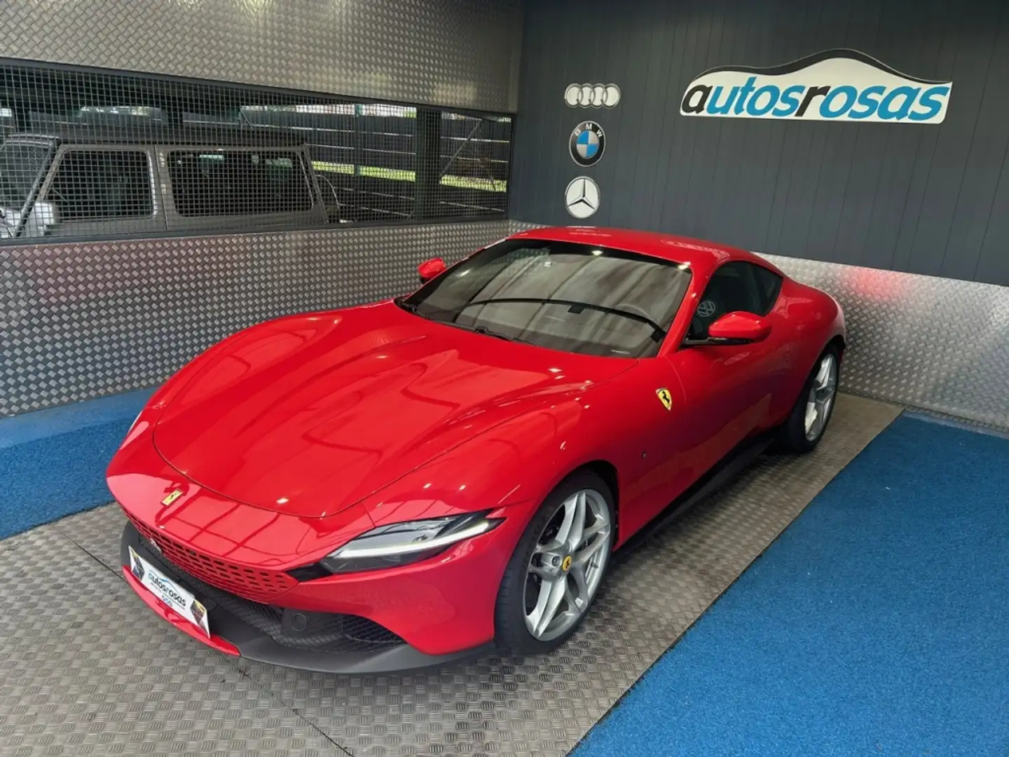 Ferrari Roma Rouge - 1