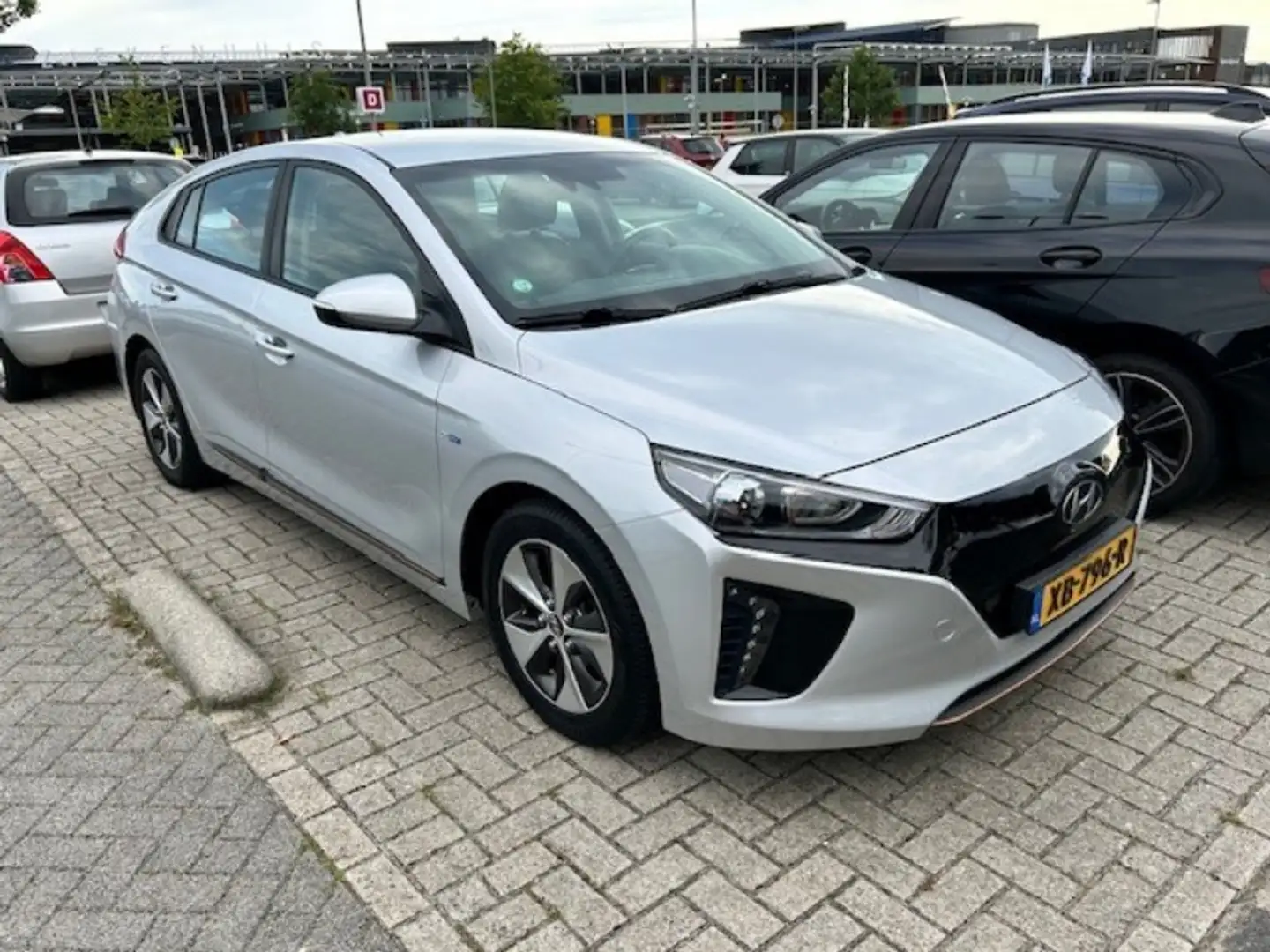 Hyundai IONIQ Comfort EV | Verwacht! | Achteruitrijcamera | Crui Gris - 2