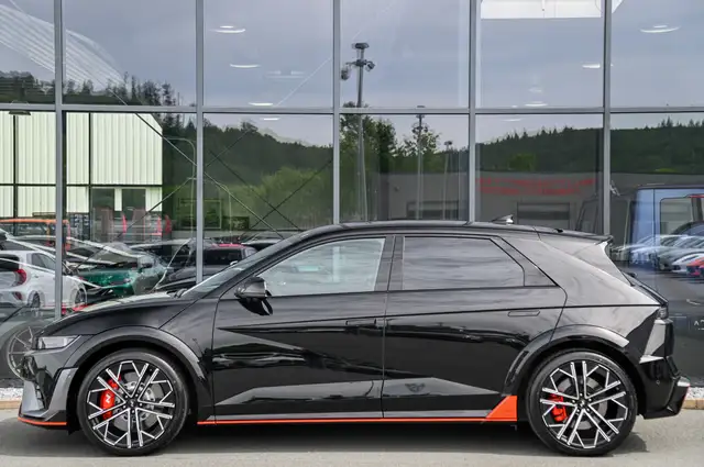Hyundai Ioniq 5 view 6