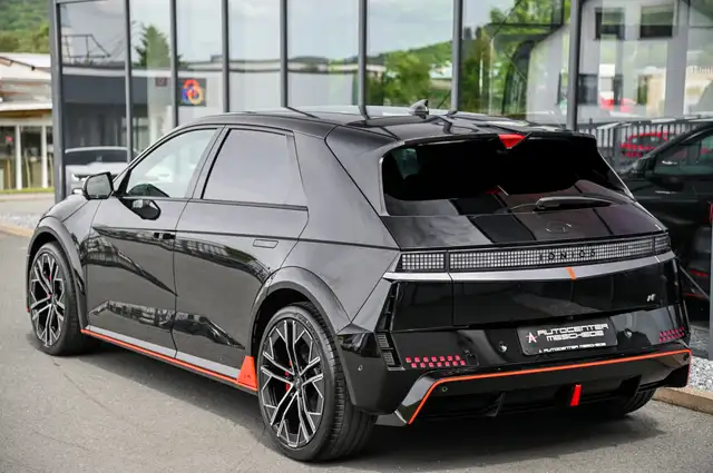 Hyundai Ioniq 5 view 5