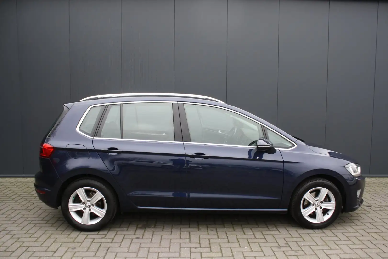 Volkswagen Golf Sportsvan 1.2 TSI Highline - NAVIGATIE - CAMERA - 1e EIGENAA Bleu - 2