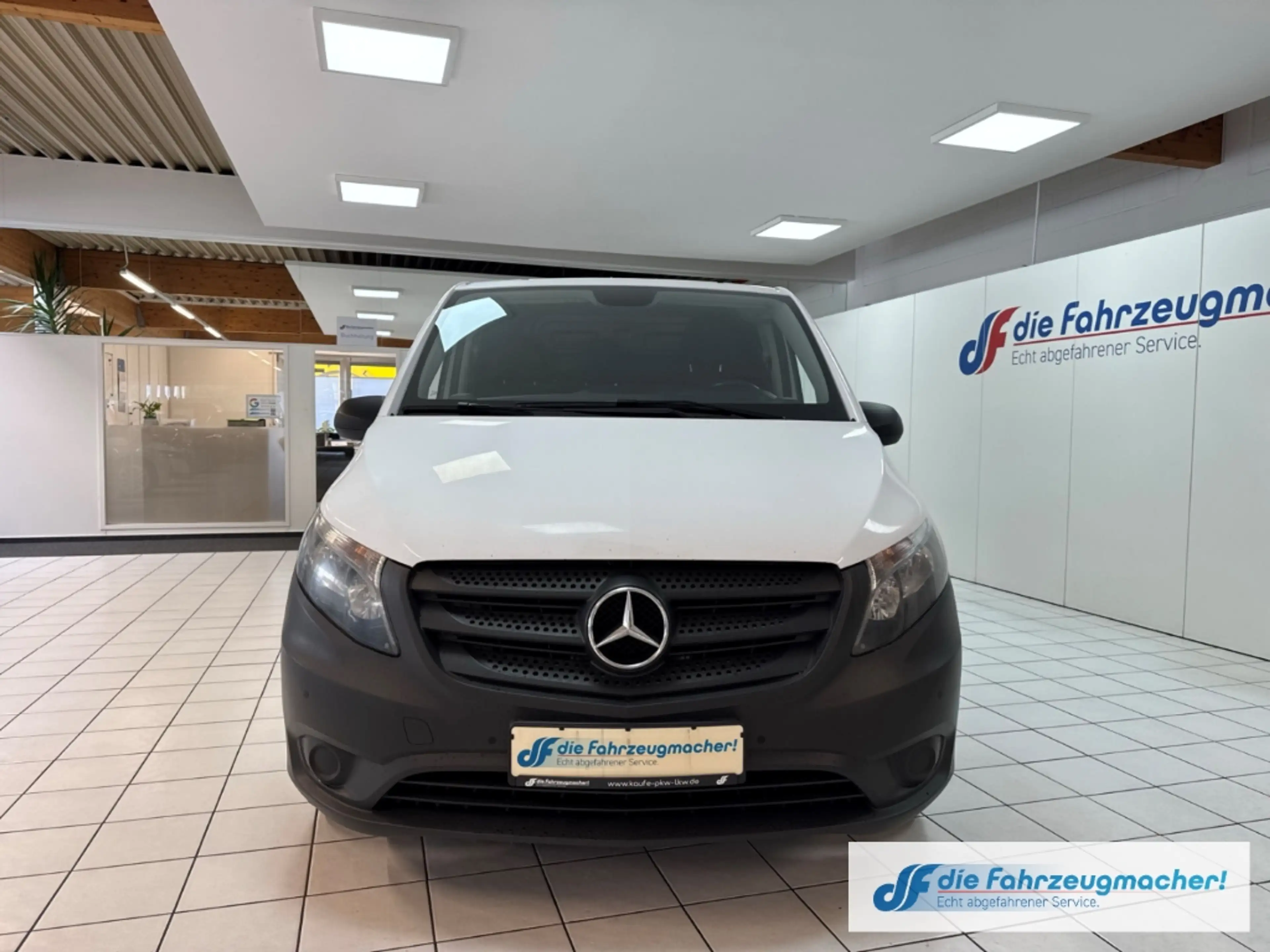 Mercedes-Benz Vito Kasten 116 CDI 4x4 lang AHK Navi DAB *EXPORT — photo 5