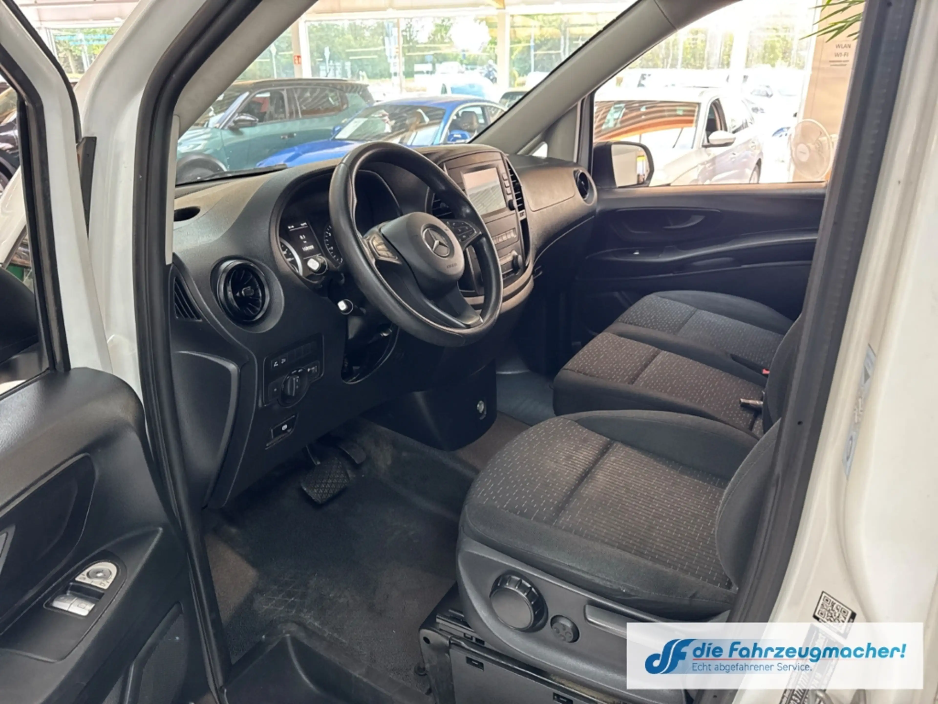 Mercedes-Benz Vito Kasten 116 CDI 4x4 lang AHK Navi DAB *EXPORT — photo 15