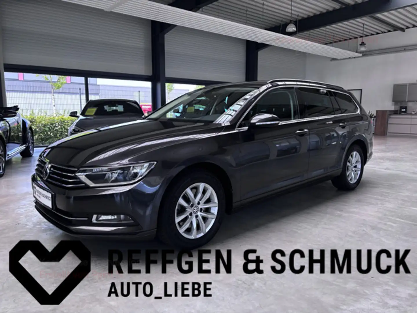 Volkswagen Passat Variant KLIMA+NAVI+ERGO+ACC+ALLWETTER+TÜV Noir - 1