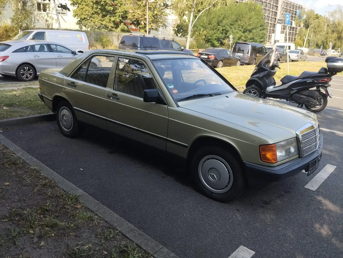Mercedes-Benz 190 E 2 Hand Schiebedach Automatik Oro - 2