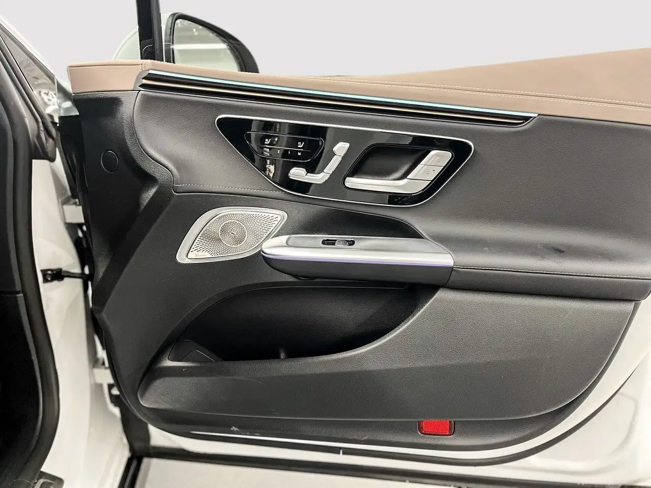 Mercedes-Benz EQE снимка Mercedes-Benz EQE