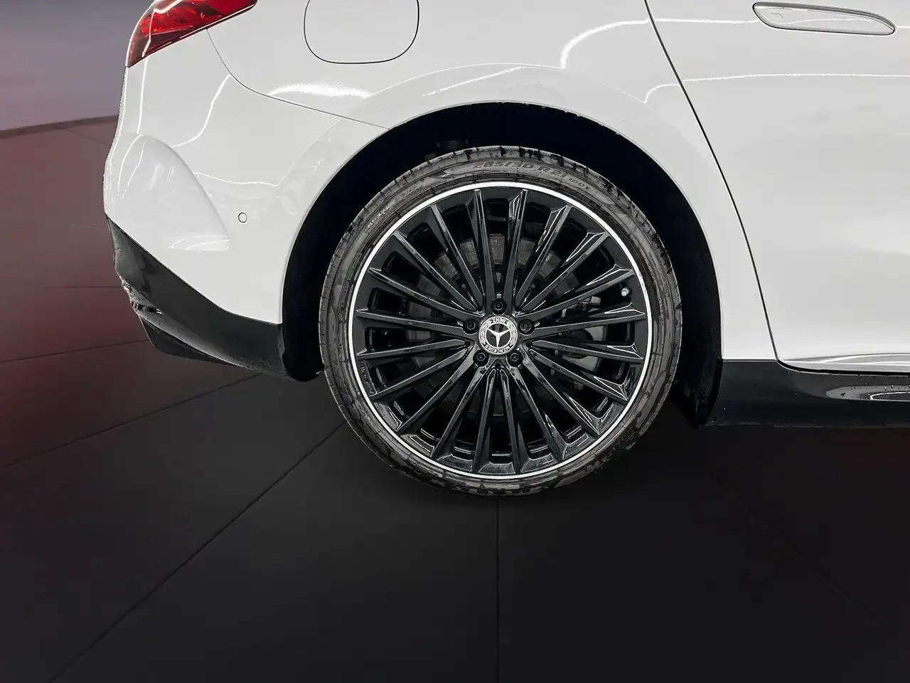 Mercedes-Benz EQE снимка Mercedes-Benz EQE