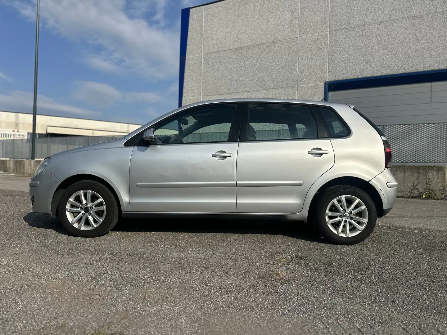 Volkswagen Polo 5p 1.4 tdi Sportline 80cv - 2