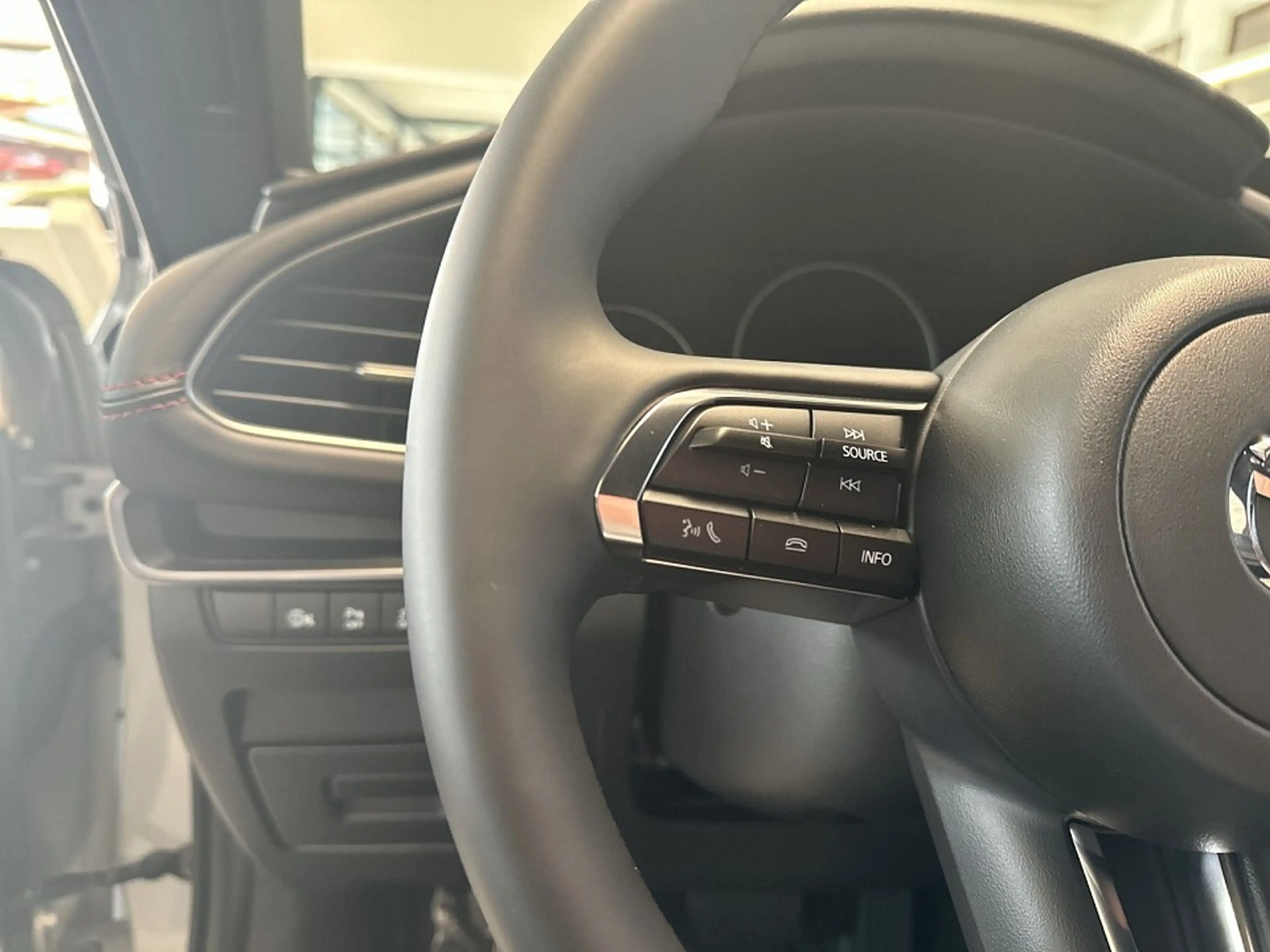 Mazda 3 2.5 Homura — photo 14