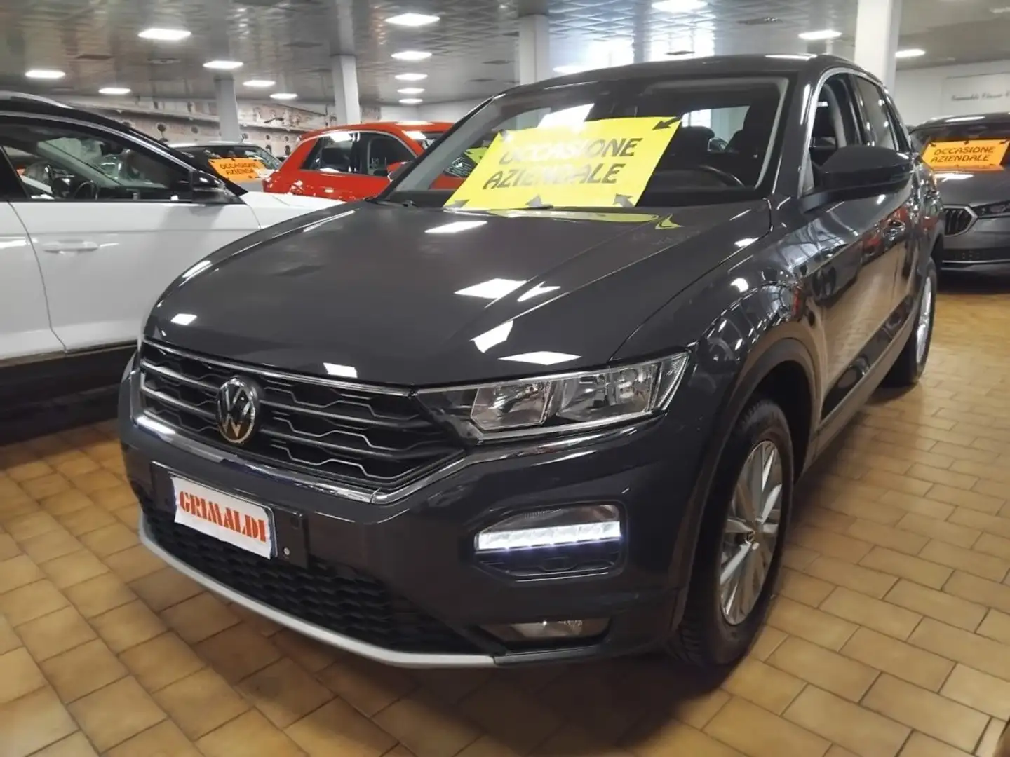Volkswagen T-Roc 1.0 TSI Business NAVI Grau - 2