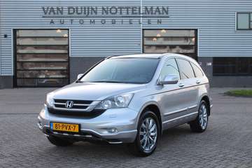 2.0i Executive 4WD / Leer / Camera / N.A.P.