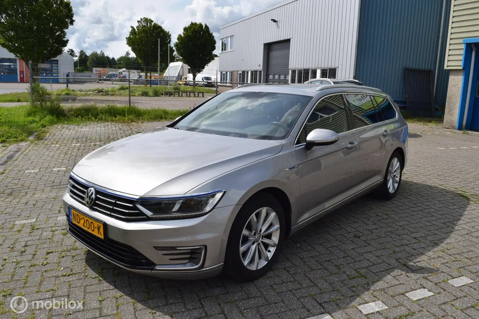 Volkswagen Passat Variant 1.4 TSI GTE Connected Pano Leder Grau - 2