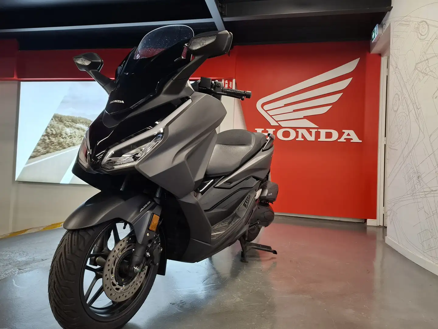 Honda Forza 125 Czarny - 1