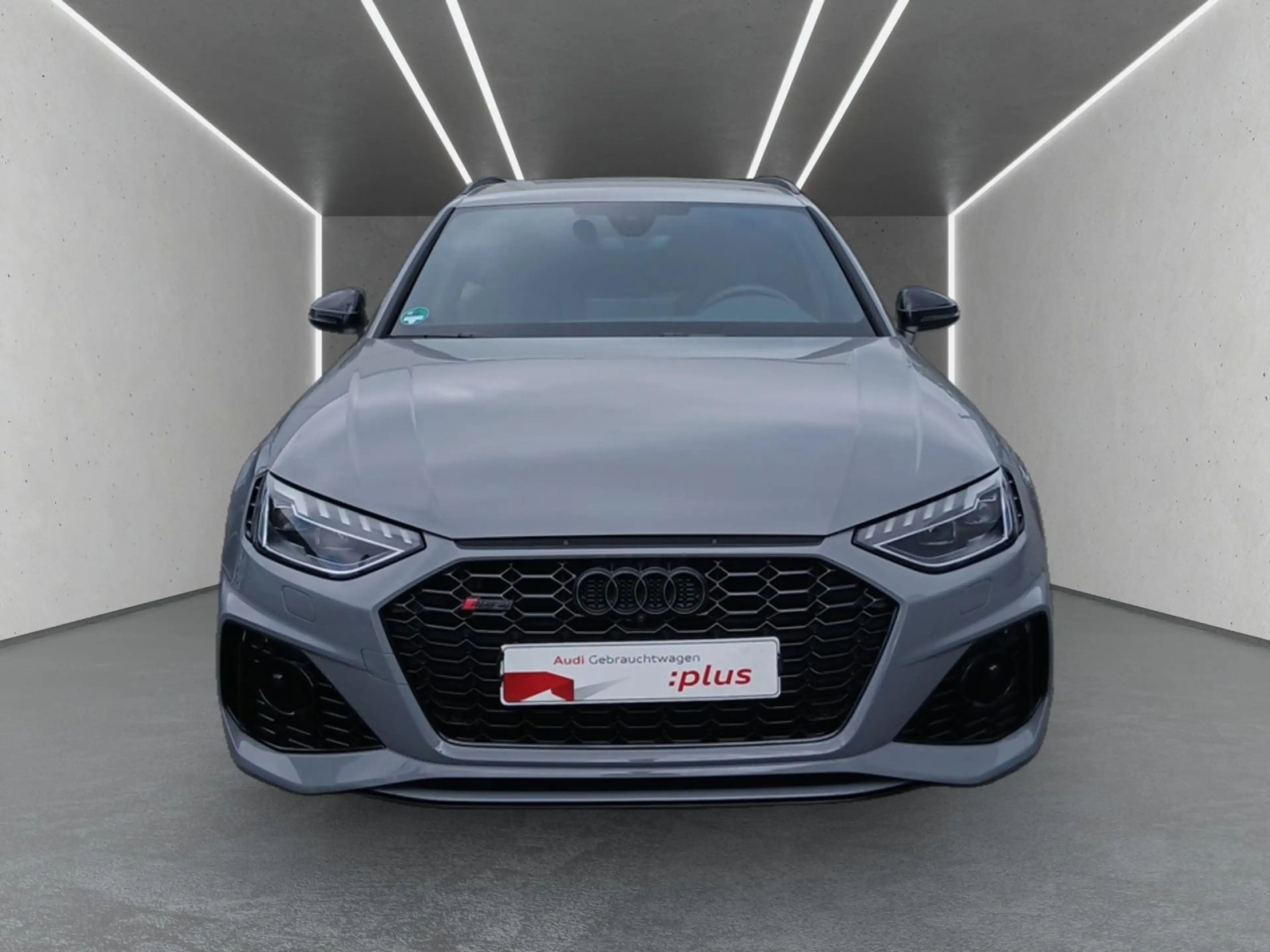 Audi RS4 RS4 Avant *RS-AGA*Opt.-Schwarz+*R-CAM*GRA*SHZ* — photo 6