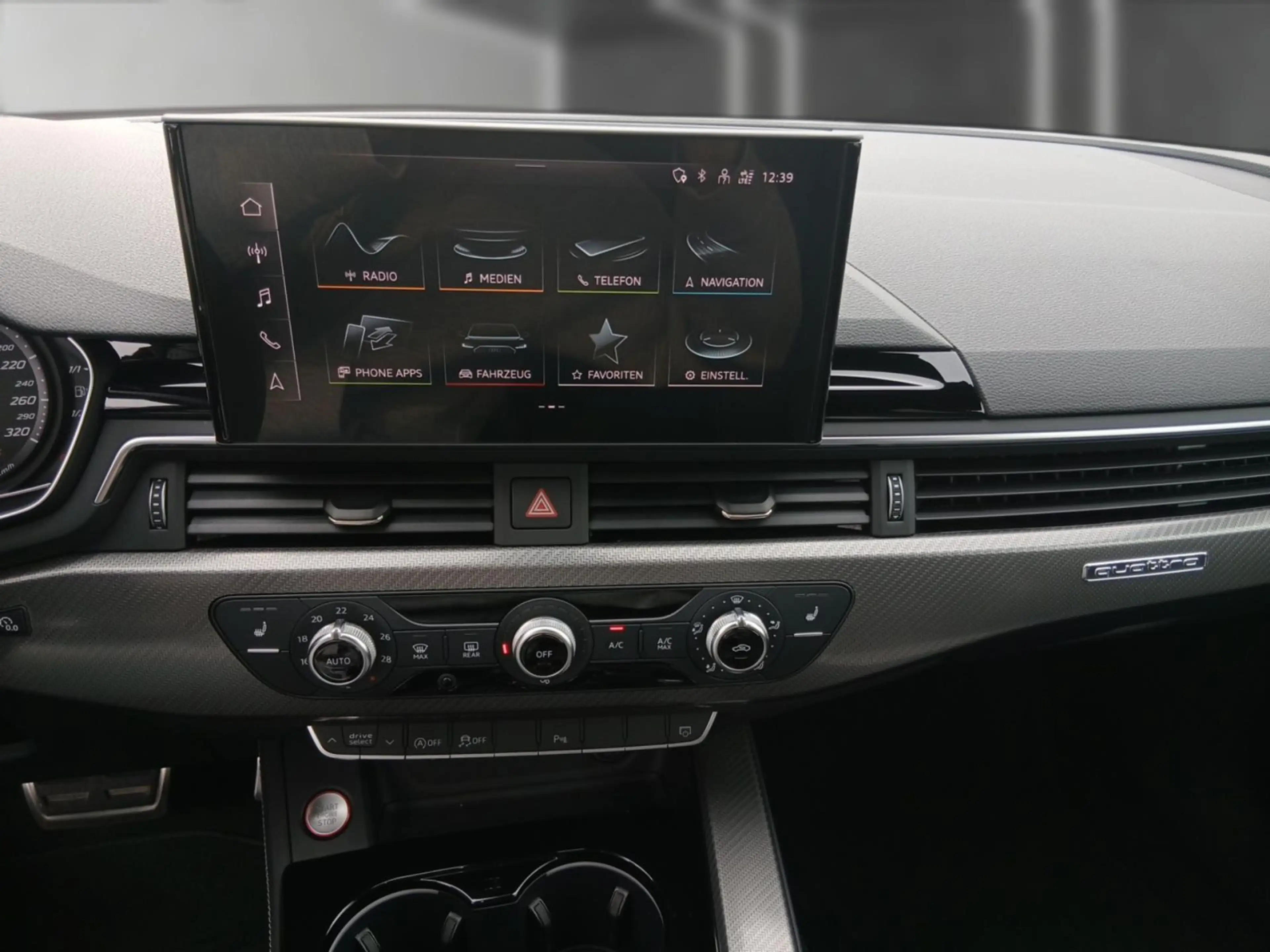 Audi RS4 RS4 Avant *RS-AGA*Opt.-Schwarz+*R-CAM*GRA*SHZ* — photo 15