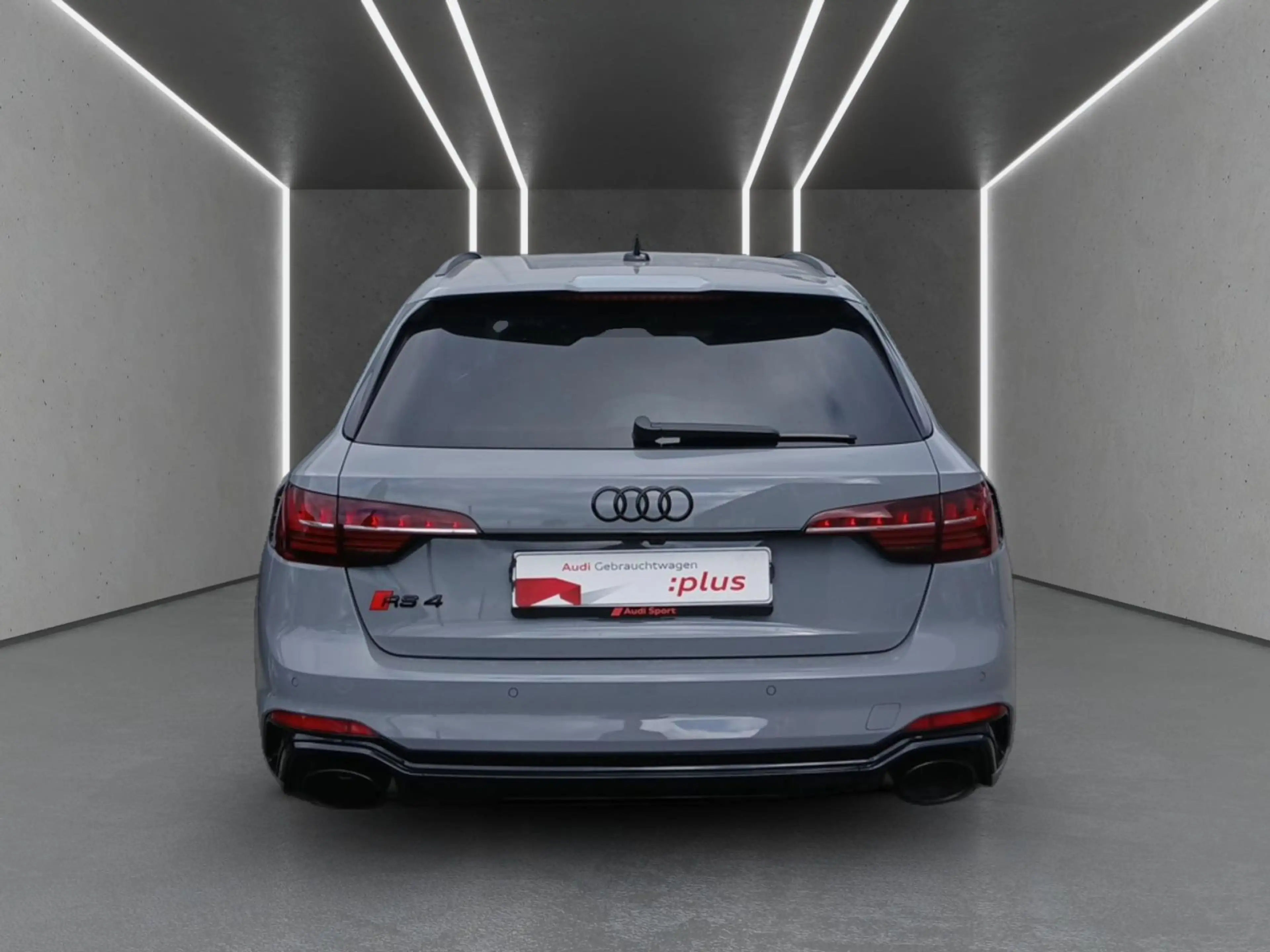Audi RS4 RS4 Avant *RS-AGA*Opt.-Schwarz+*R-CAM*GRA*SHZ* — photo 7