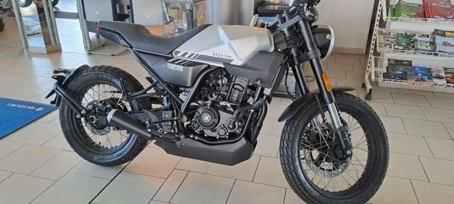 Brixton Crossfire 125 Wassergekühlt neues Modell Argento - 1