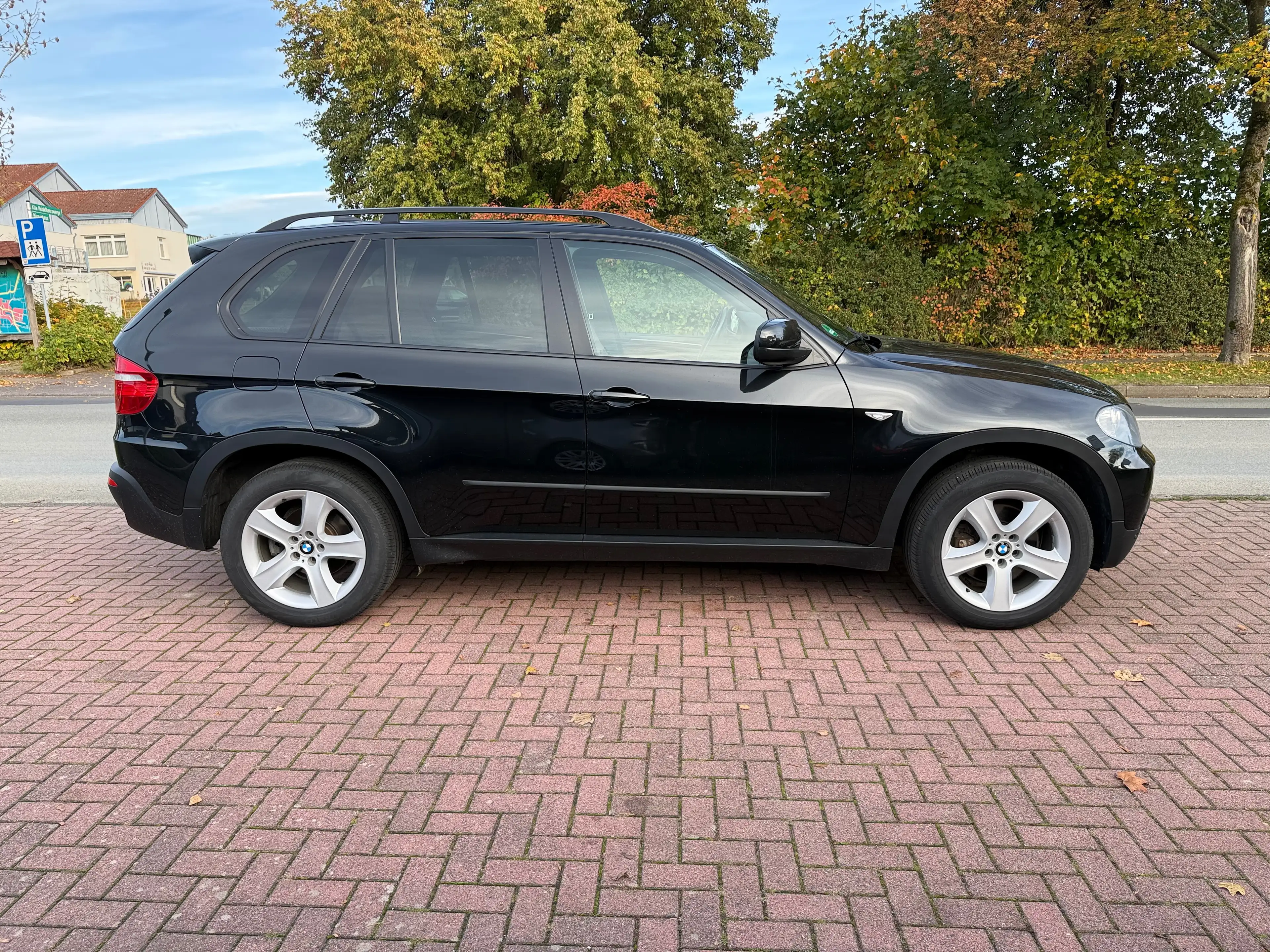 BMW X5 3.0 d aus 1. Hand Panorama AHK Serviceheft gepflegt — photo 4