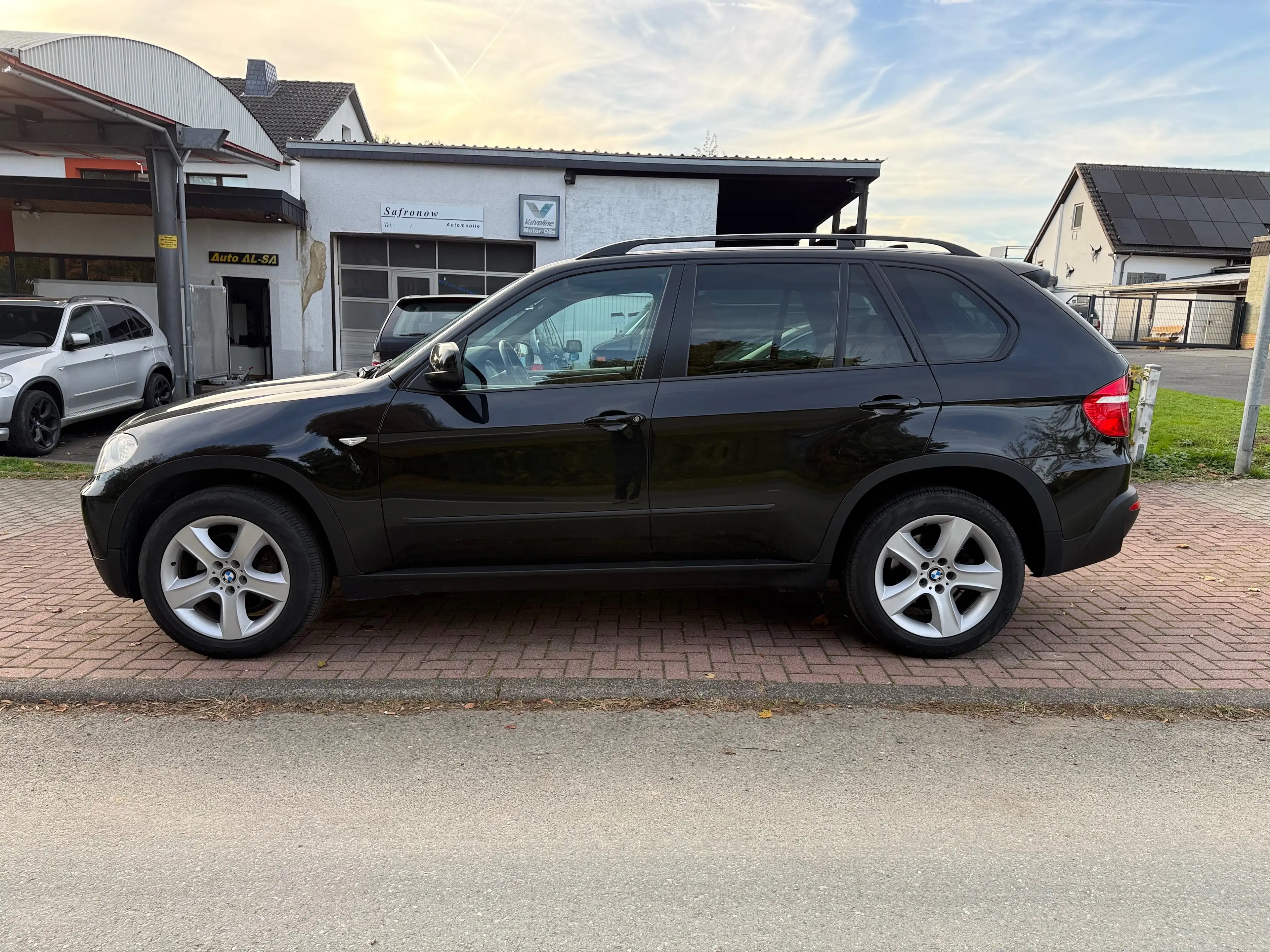 BMW X5 3.0 d aus 1. Hand Panorama AHK Serviceheft gepflegt — photo 8