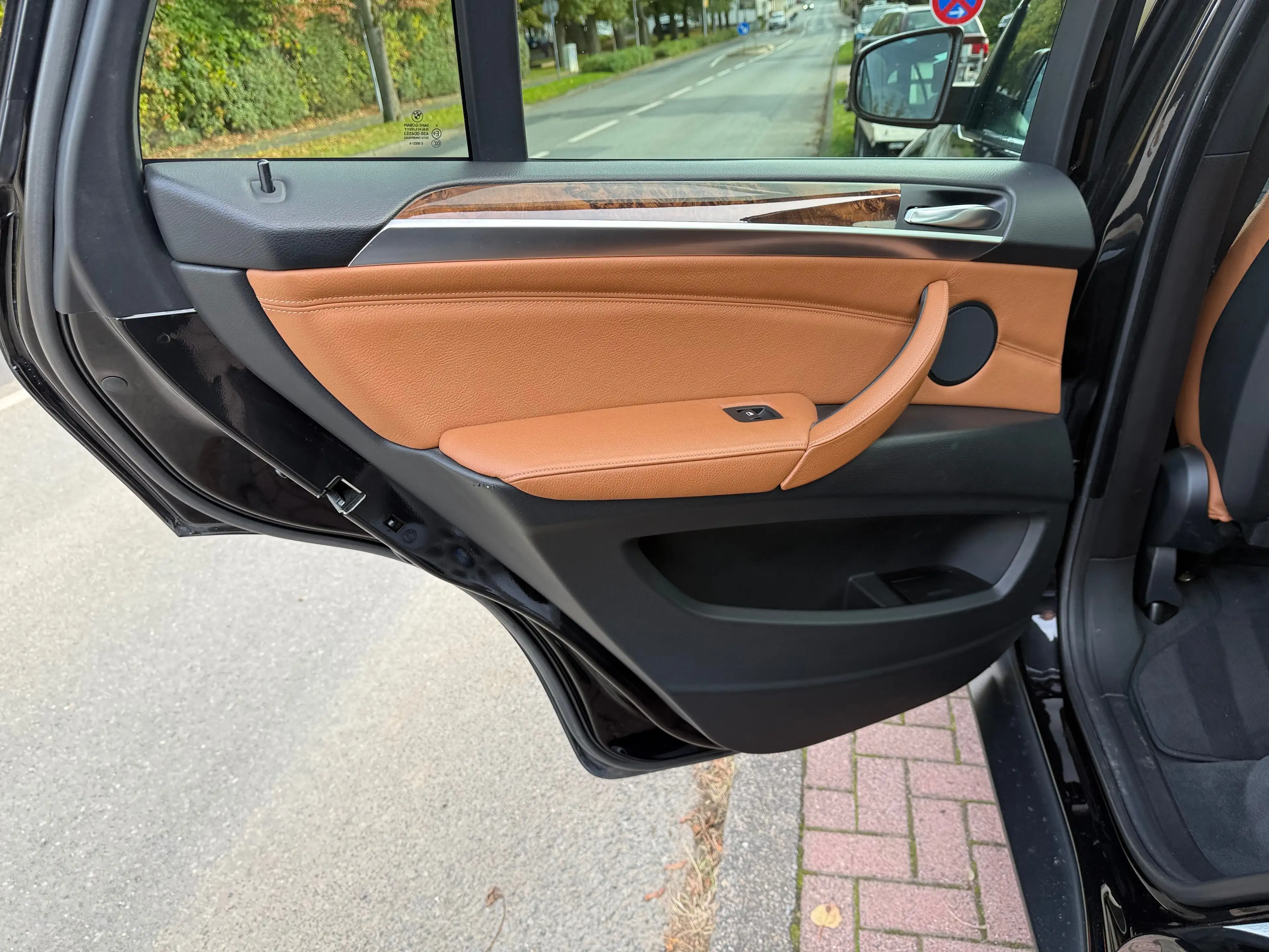 BMW X5 3.0 d aus 1. Hand Panorama AHK Serviceheft gepflegt — photo 14