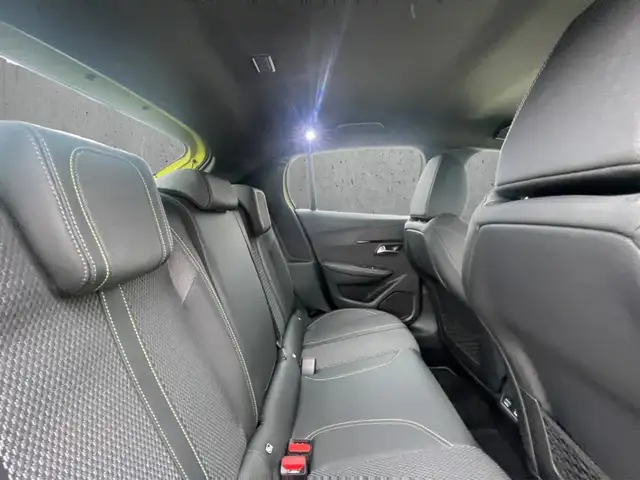 Peugeot 208 view 14