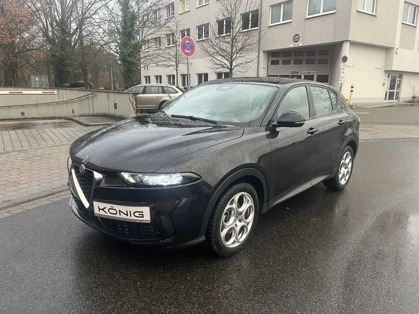 Alfa Romeo Tonale SUPER 1.5 T 130PS 48-Hybrid 15KW Schwarz - 1
