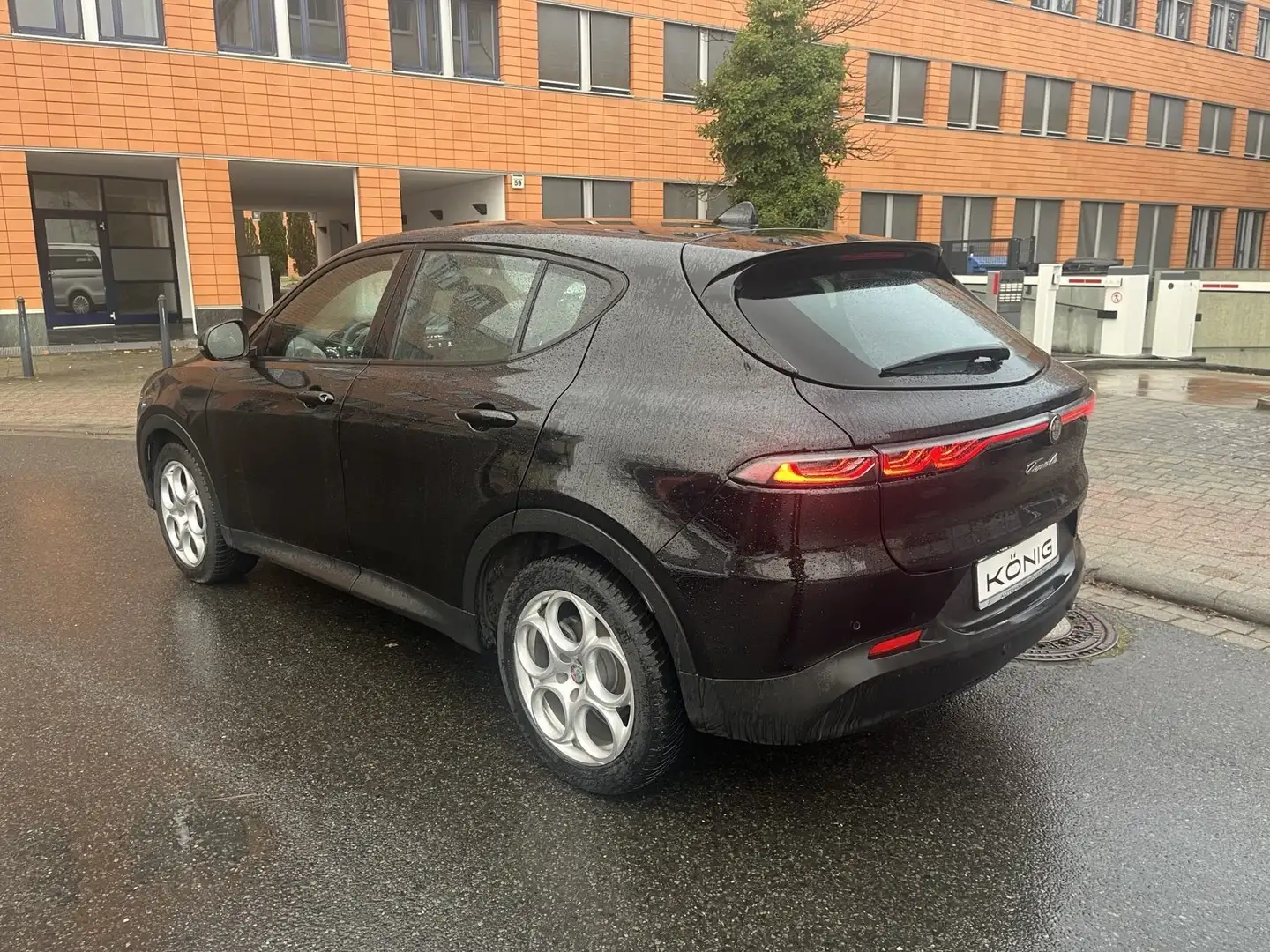 Alfa Romeo Tonale SUPER 1.5 T 130PS 48-Hybrid 15KW Schwarz - 2