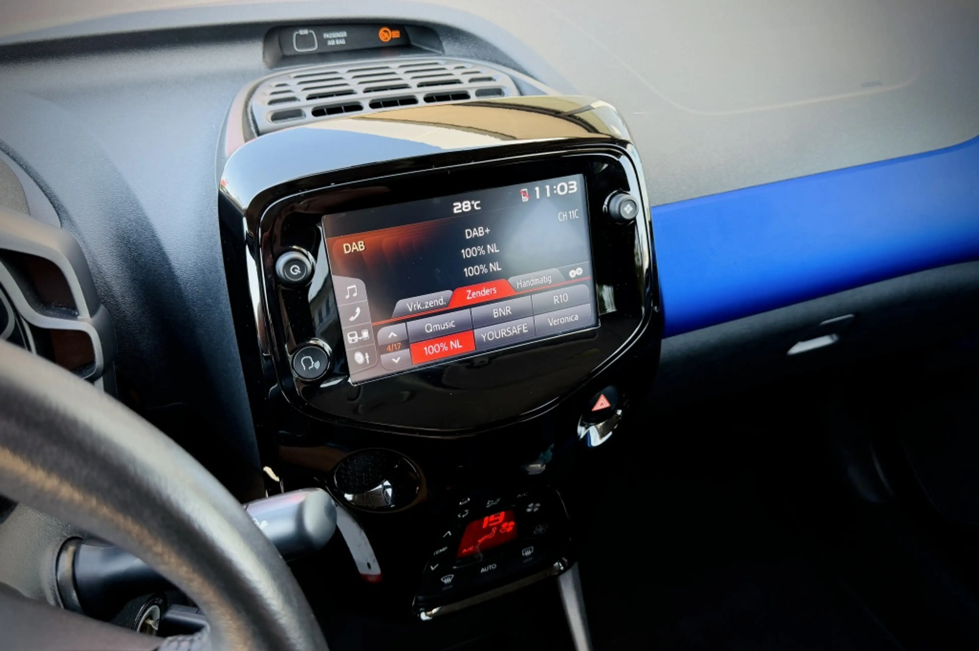 Citroen C1 1.0 VTi Shine | CAMERA | CARPLAY + ANDROID | CLIMA — photo 20