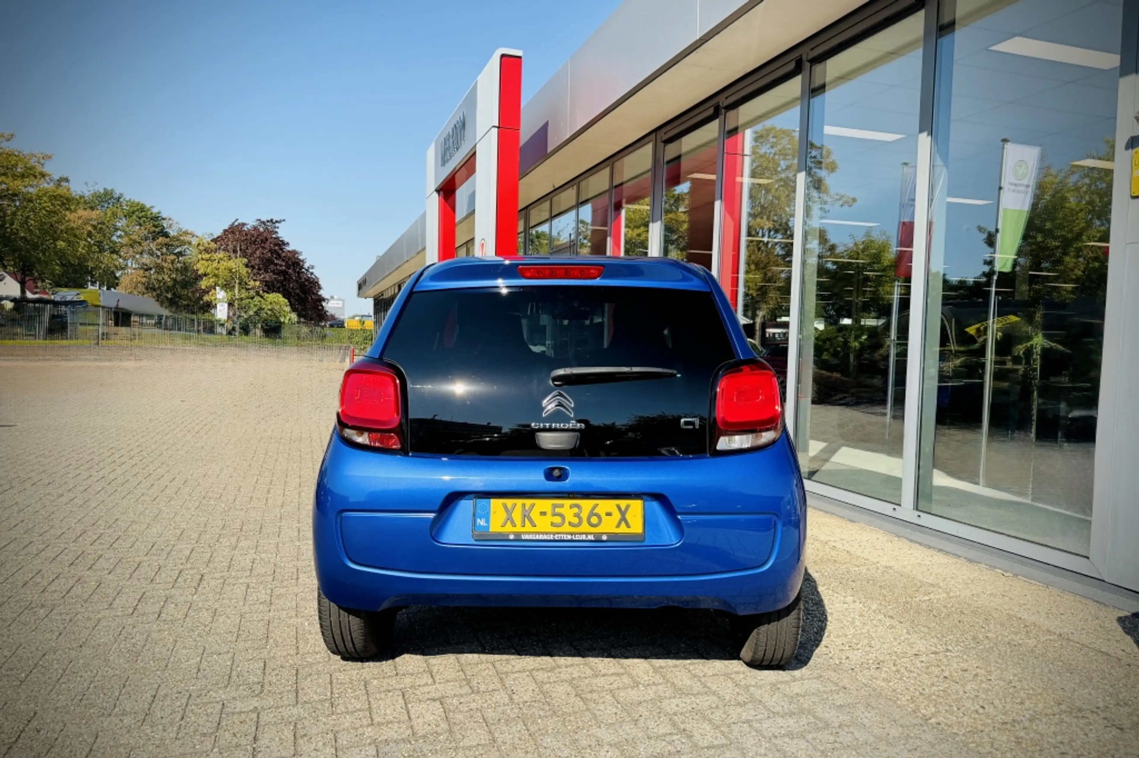 Citroen C1 1.0 VTi Shine | CAMERA | CARPLAY + ANDROID | CLIMA — photo 10